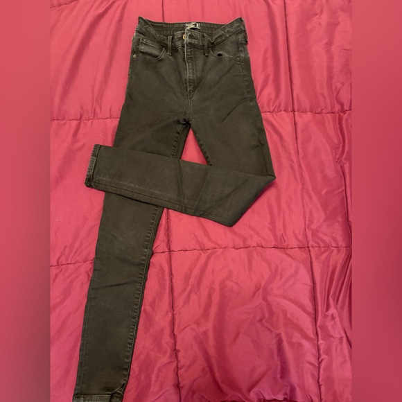 Abercrombie & Fitch Denim - Abercrombie & Fitch Black High Rise Jeans